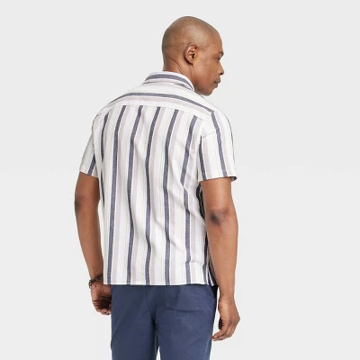 Men's Casual Fit Short Sleeve Button-Down Shirt - Goodfellow & Co™ 3 Men's Casual Fit Short Sleeve Button-Down Shirt - Goodfellow & Co™